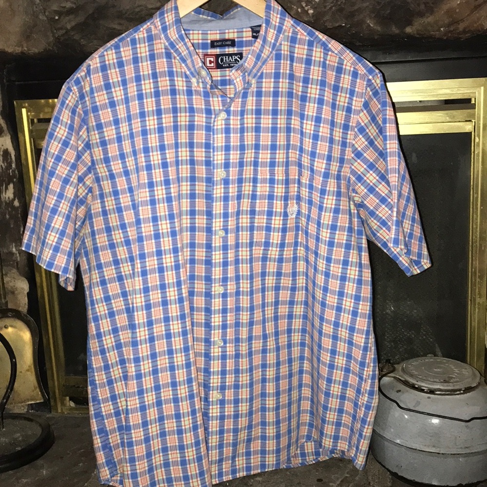 Chaps Short Sleeve Button up Shirt (B16)